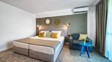 Excelsior Hotel