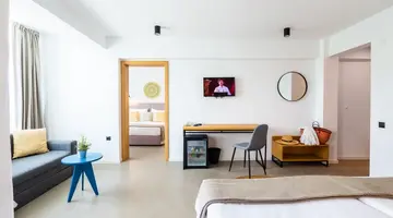 Excelsior Hotel
