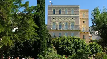 EXCELSIOR PALACE