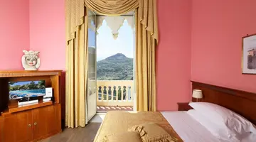EXCELSIOR PALACE