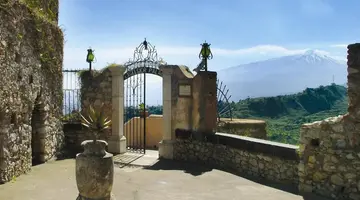 EXCELSIOR PALACE