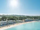 Fairmont Royal Pavilion 5