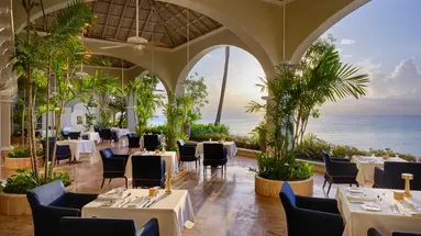 Fairmont Royal Pavilion 5