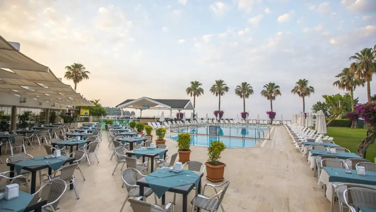 FALCON HOTEL