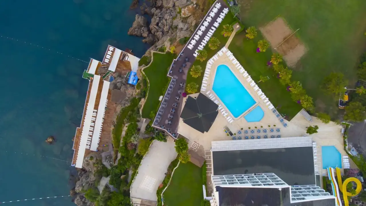 FALCON HOTEL