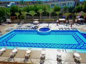 Falcon Naama Star