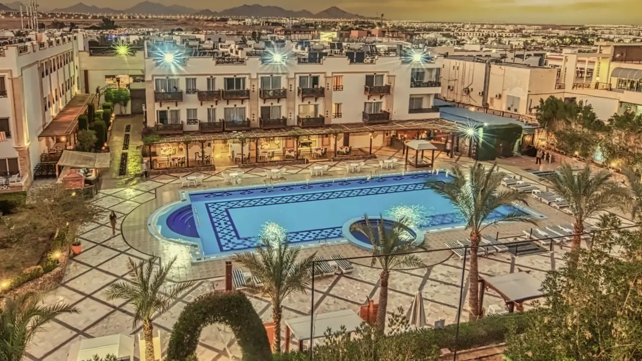 Falcon Naama Star