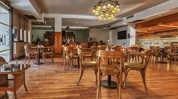 Falcon Naama Star