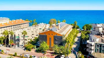 Fame Beach Hotel