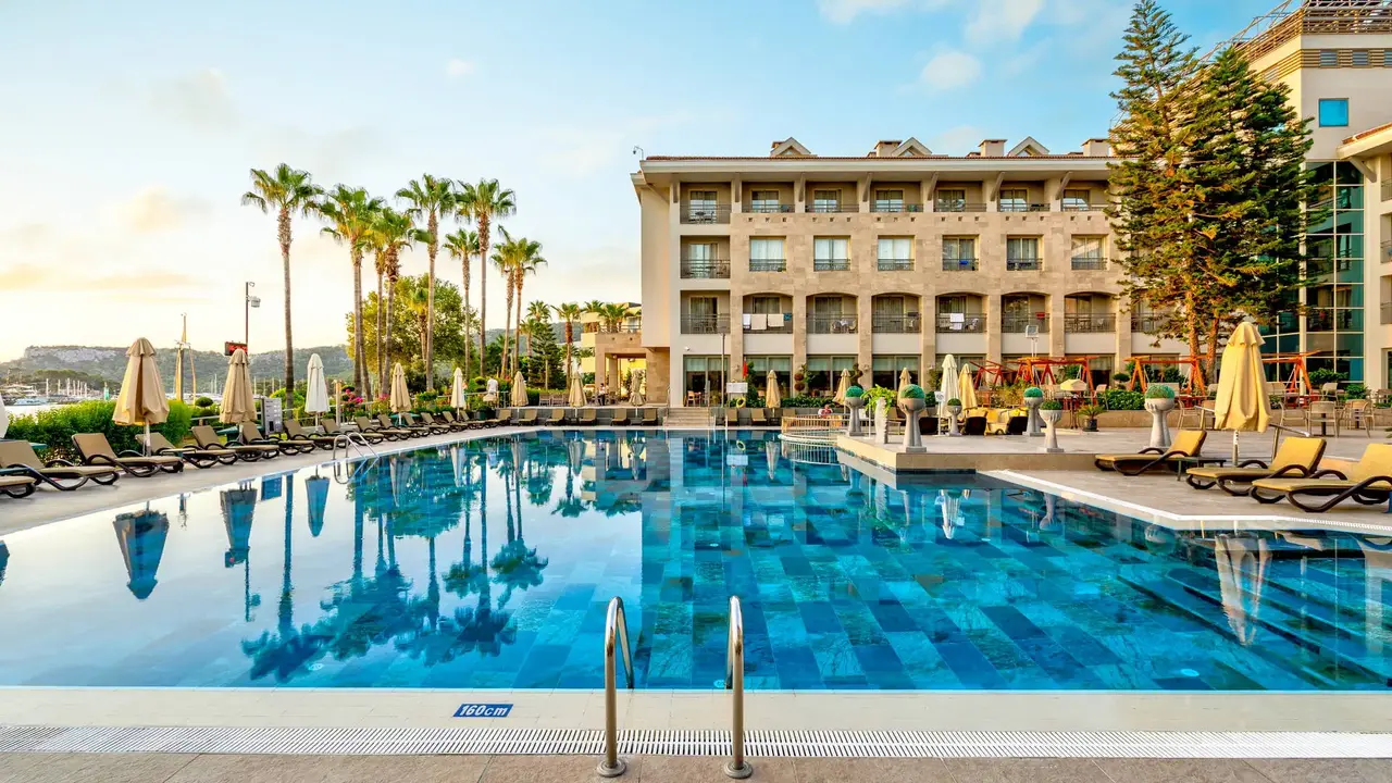 Fame Residence Kemer