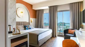 FAME RESIDENCE LARA SPA