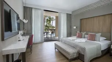 Fame Residence Lara Spa