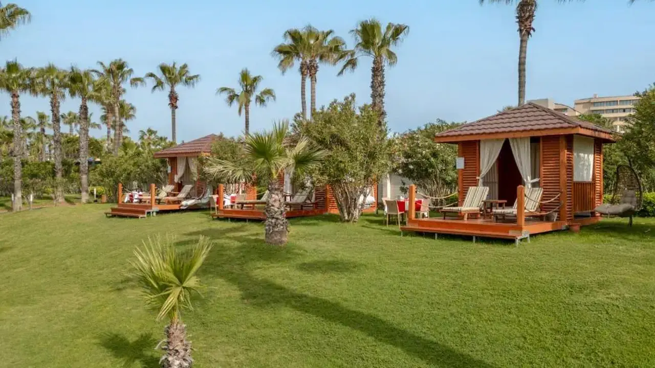 FAME RESIDENCE LARA SPA