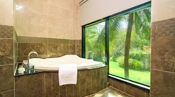 FAMIANA RESORT