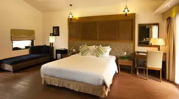 FAMIANA RESORT