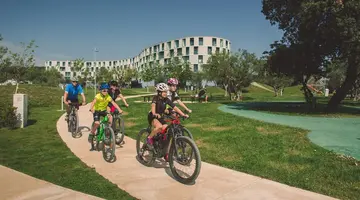 FAMILY HOTEL AMARIN