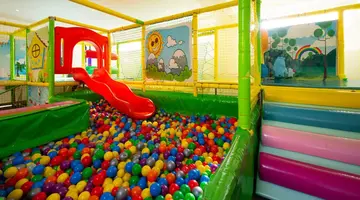 Family Resort Lucivna