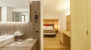 Family & Wellness Hotel Shandranj