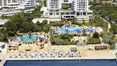 FANTASIA DELUXE HOTEL