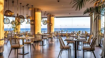 Faro A Lopesan Collection