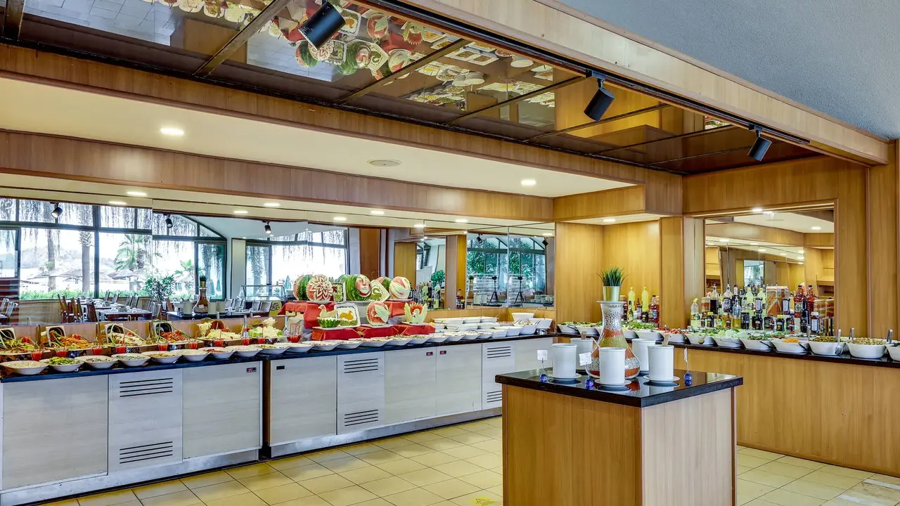 Faros Premium Beach Hotel