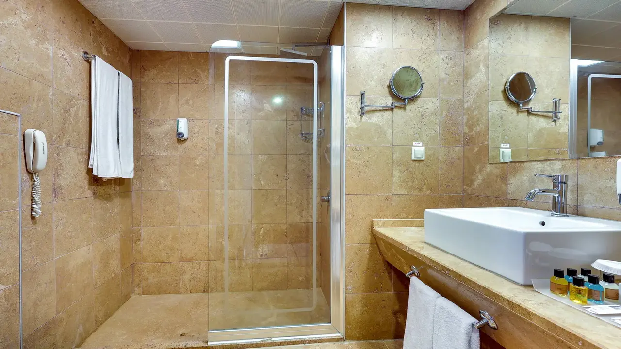 Faros Premium Beach Hotel