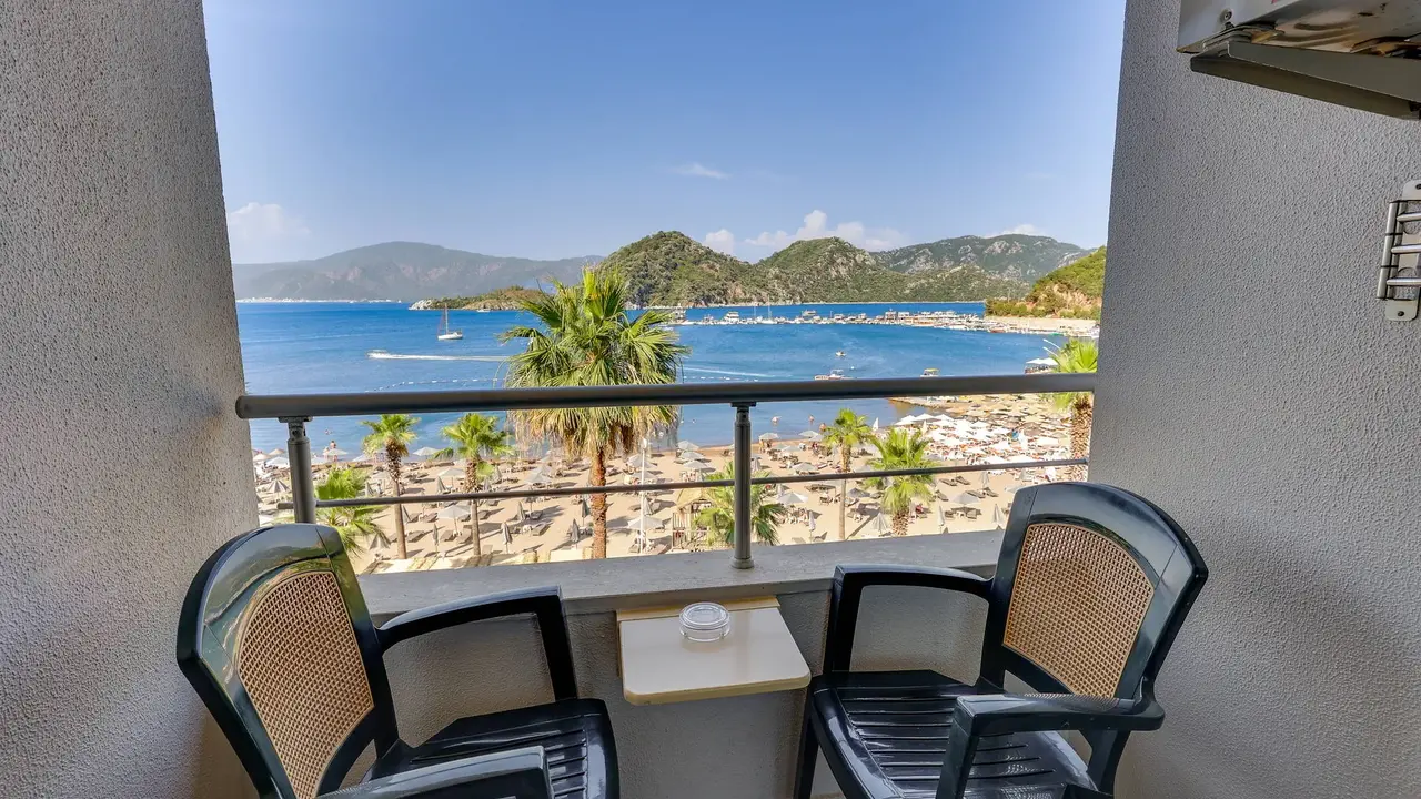 Faros Premium Beach Hotel