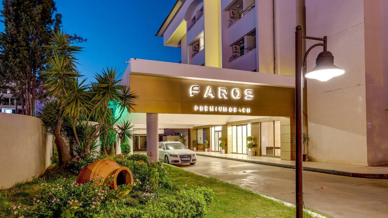 Faros Premium Beach Hotel