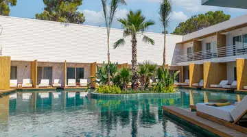FashionTV Luxe Resort