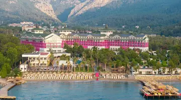 FashionTV Luxe Resort