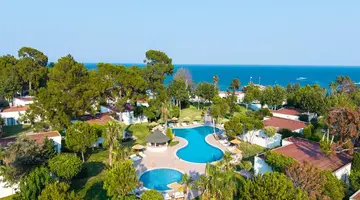 FashionTV Luxe Resort