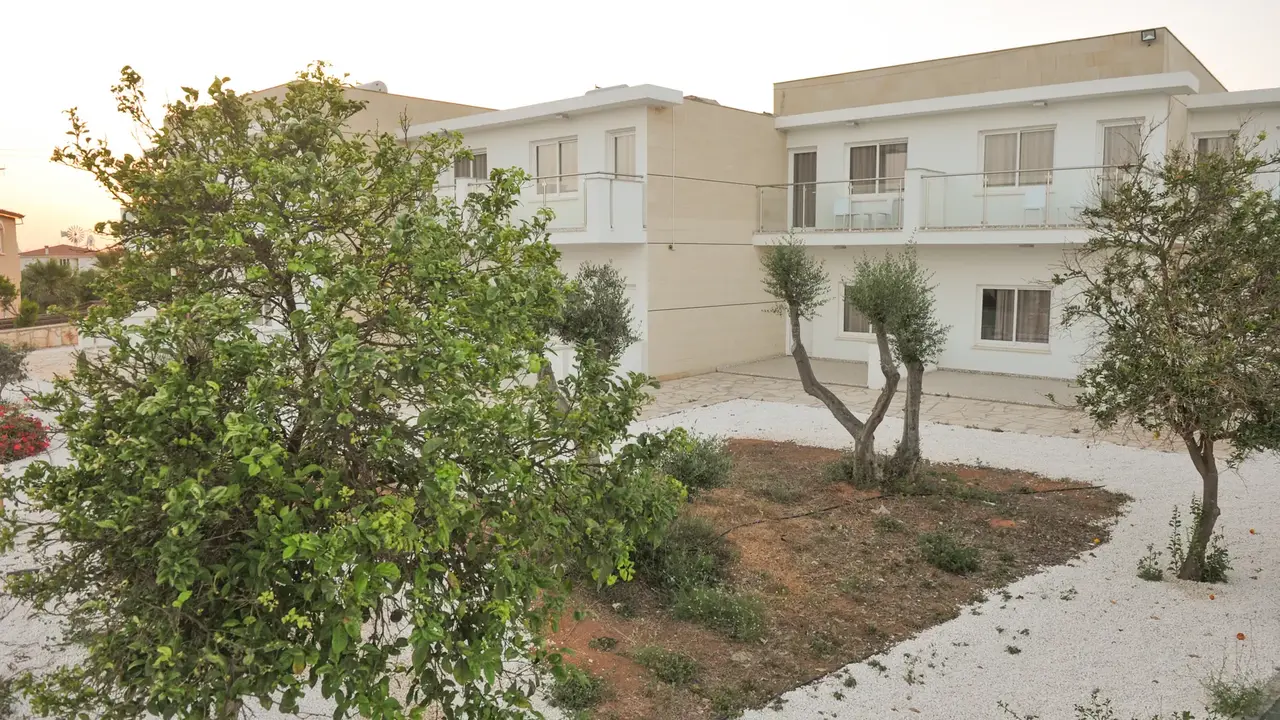Fedrania Gardens Hotel