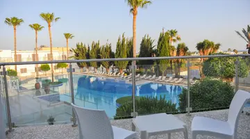Fedrania Gardens Hotel