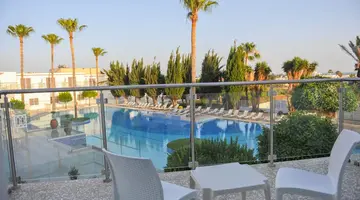 Fedrania Gardens Hotel
