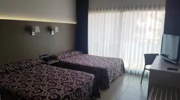 FENALS GARDEN HOTEL
