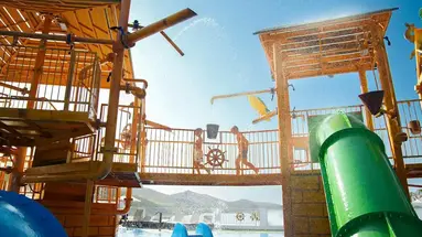 Fergus Club Carema Splash