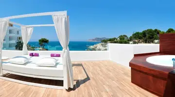 FERGUS Style Cala Blanca Suites ****