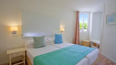 FERGUS Style Cala Blanca Suites ****