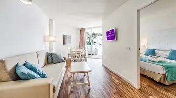 Fergus Style Cala Blanca Suites