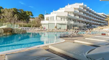 Fergus Style Cala Blanca Suites