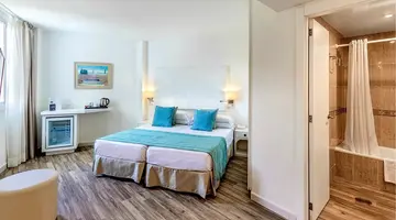 Fergus Style Cala Blanca Suites