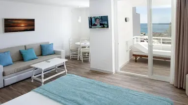 FERGUS Style Cala Blanca Suites ****