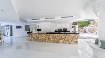 FERGUS Style Cala Blanca Suites ****