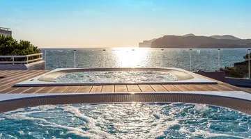 Fergus Style Cala Blanca Suites