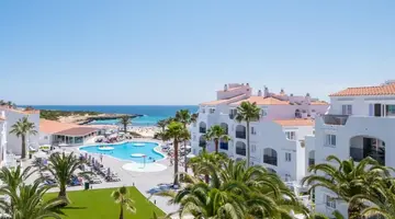 Fergus Style Carema Beach