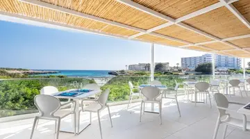 FERGUS Style Carema Beach