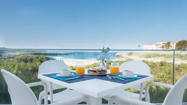 Fergus Style Carema Beach