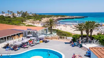 FERGUS Style Carema Beach