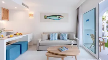 Fergus Style Carema Beach