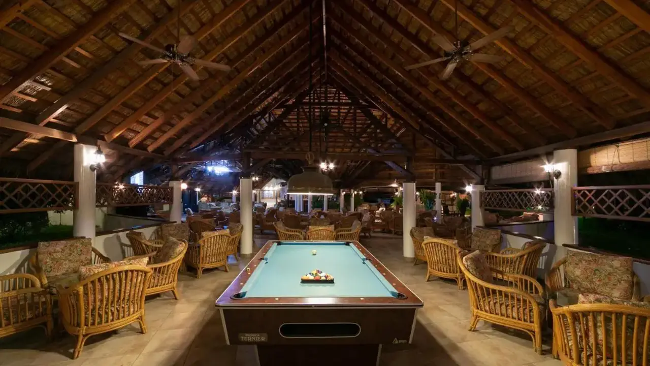 Fihalhohi Island Resort
